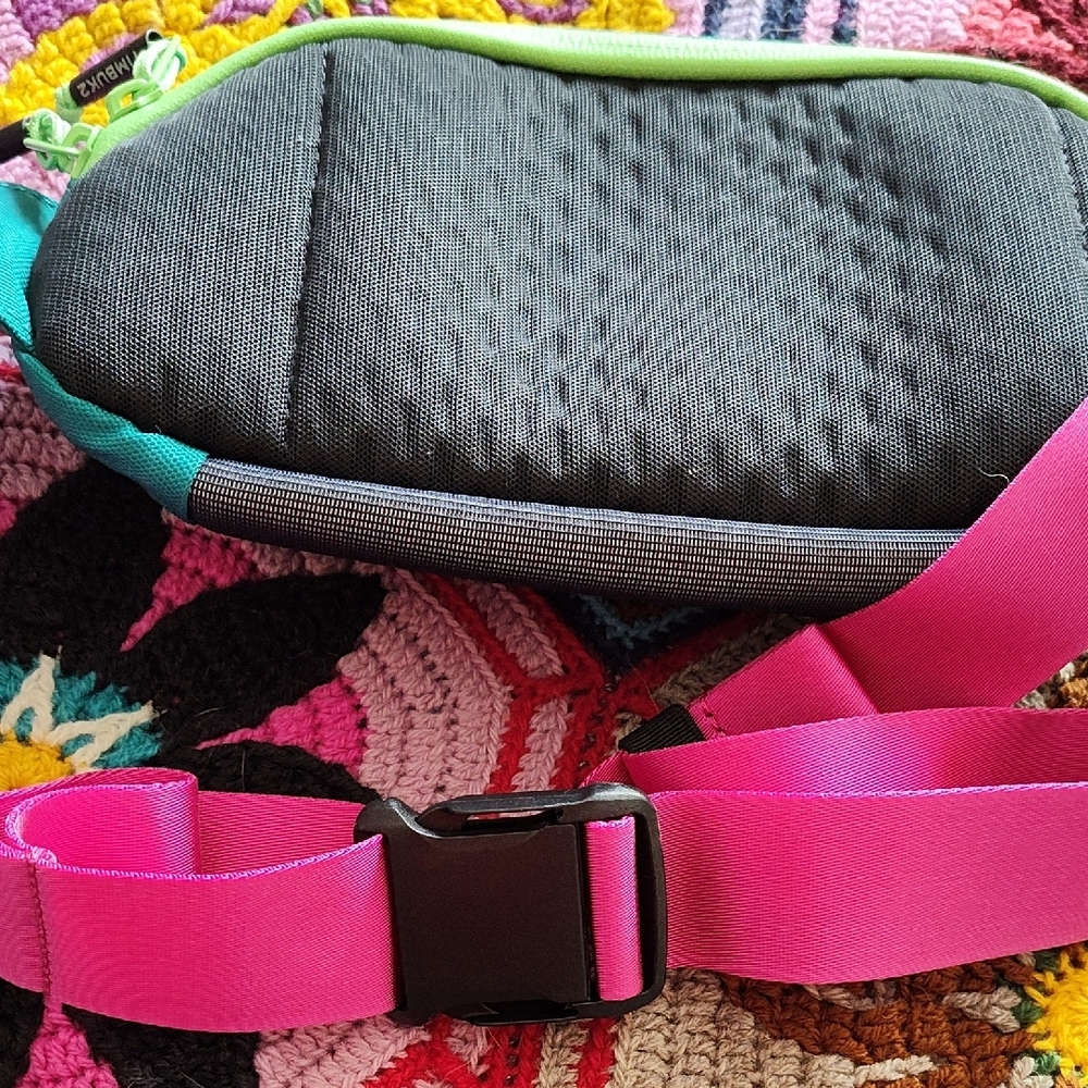 Timbuk2 Miles Chest Pack Fanny Bag - Picture 4 of 9